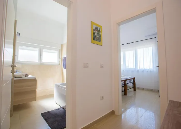 아파트 Luna Tar-Vabriga